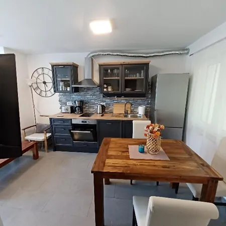 Hoehlenmensch 2 Apartment